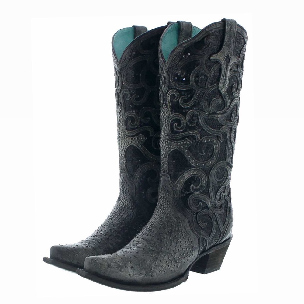 Used Corral studded cowboy boots
